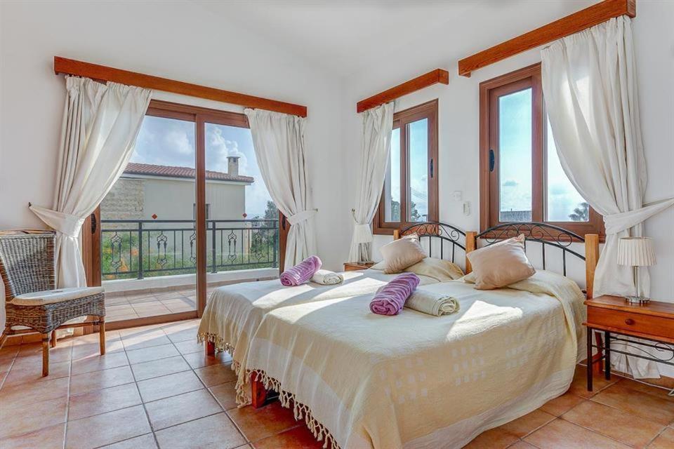 Argaka Beachfront Villa Пафос Экстерьер фото